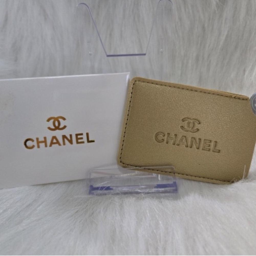 CHANEL Metallic Gold Card Holder